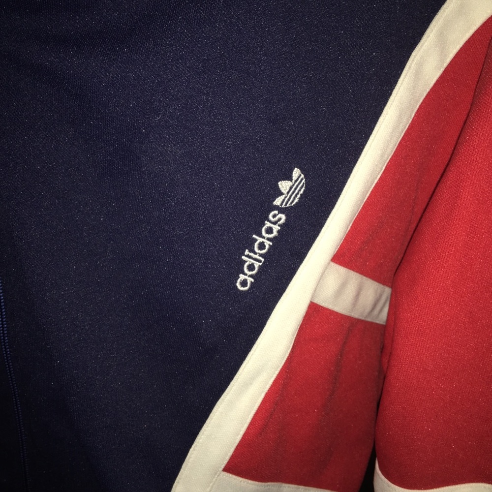 RED WHITE AND BLUE LG ADIDAS VINTAGE JACKET